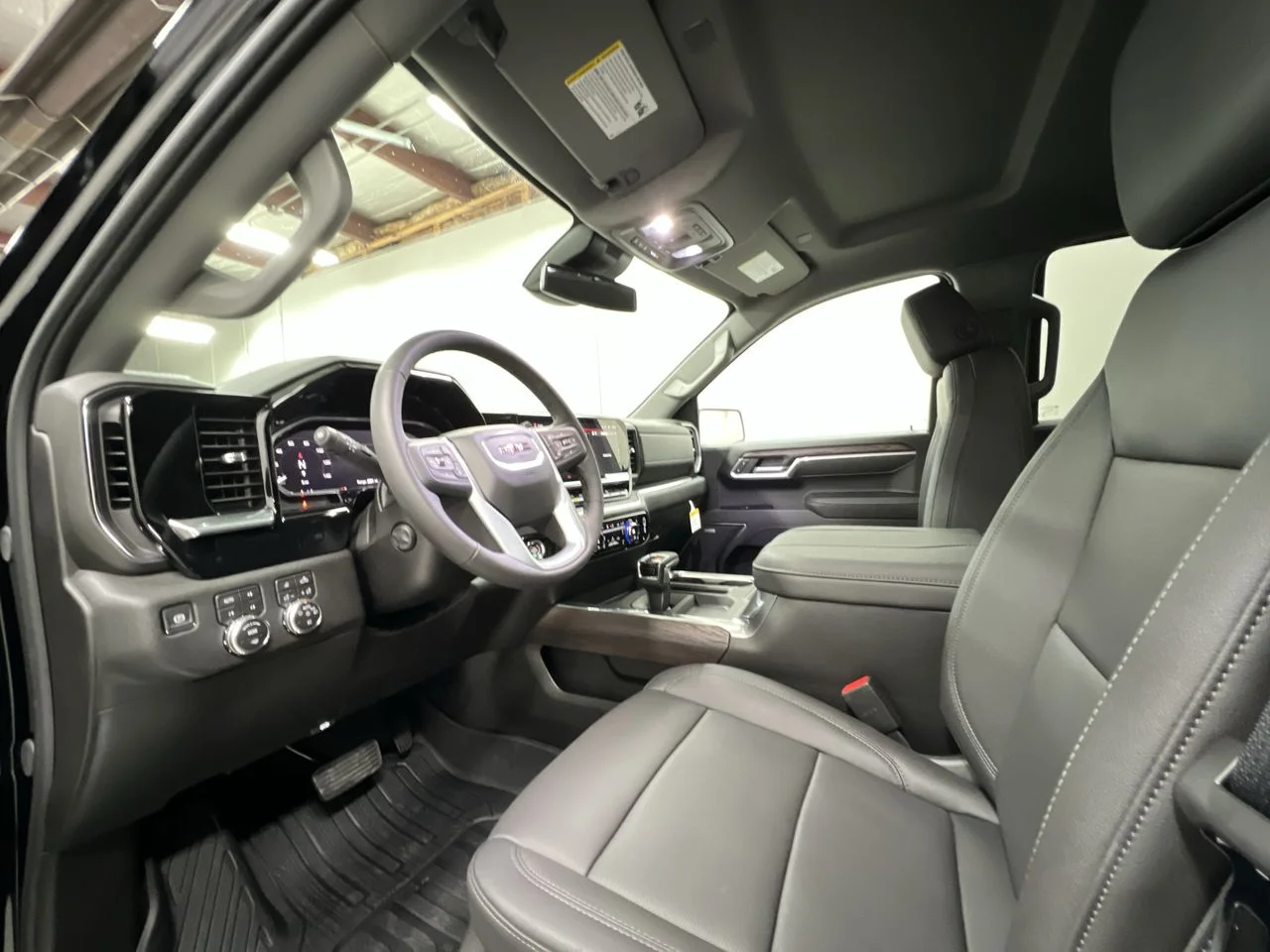 2026 GMC Sierra 1500 SLT - Photo 68