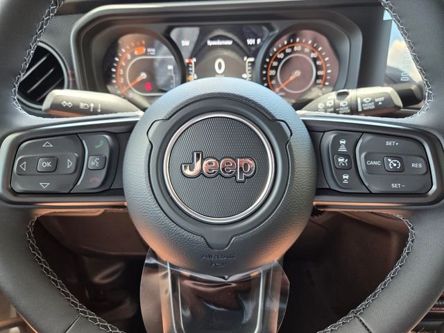 New 2026 Granite Crystal Metallic Clearcoat Jeep Rubicon image 22