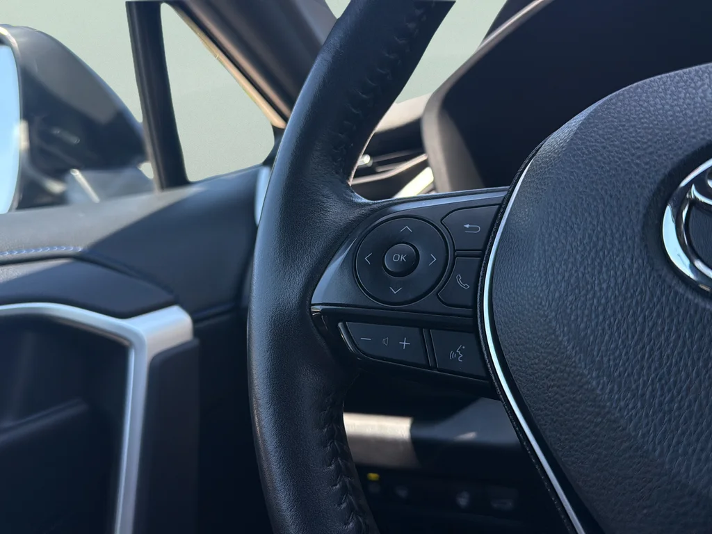 Used 2021 Midnight Black Metallic Toyota XSE image 16