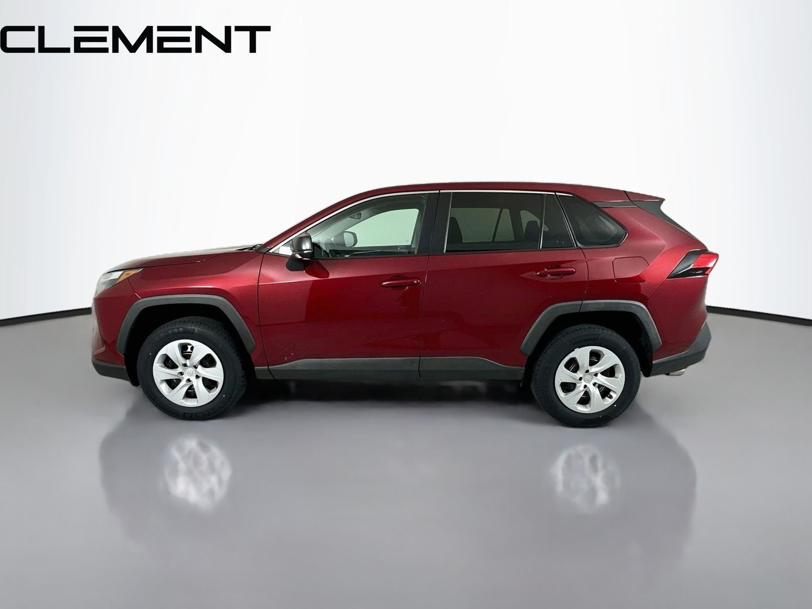 2024 Toyota RAV4 LE - Photo 6
