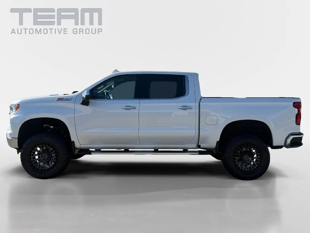 Used 2023 IRIDESCENT PEARL TRICOAT Chevrolet LTZ image 4