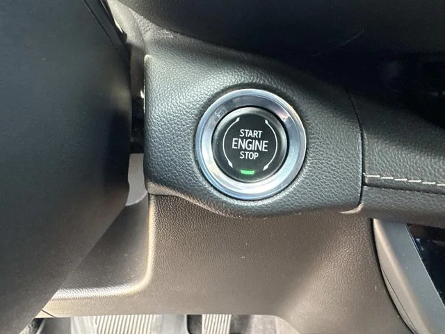 Used 2022 Red Buick Preferred image 41