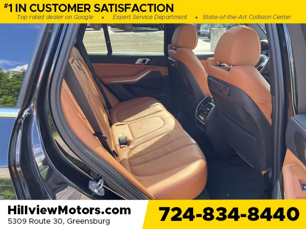 Certified Used 2022 Black Sapphire Metallic BMW xDrive40i image 30