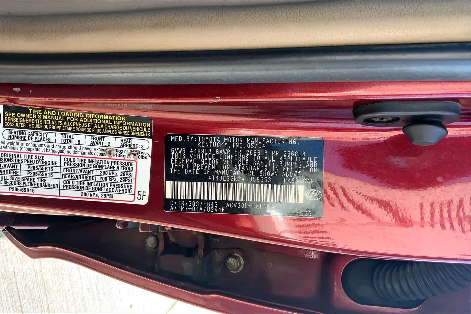 Used 2004 Salsa Red Pearl Toyota LE image 28