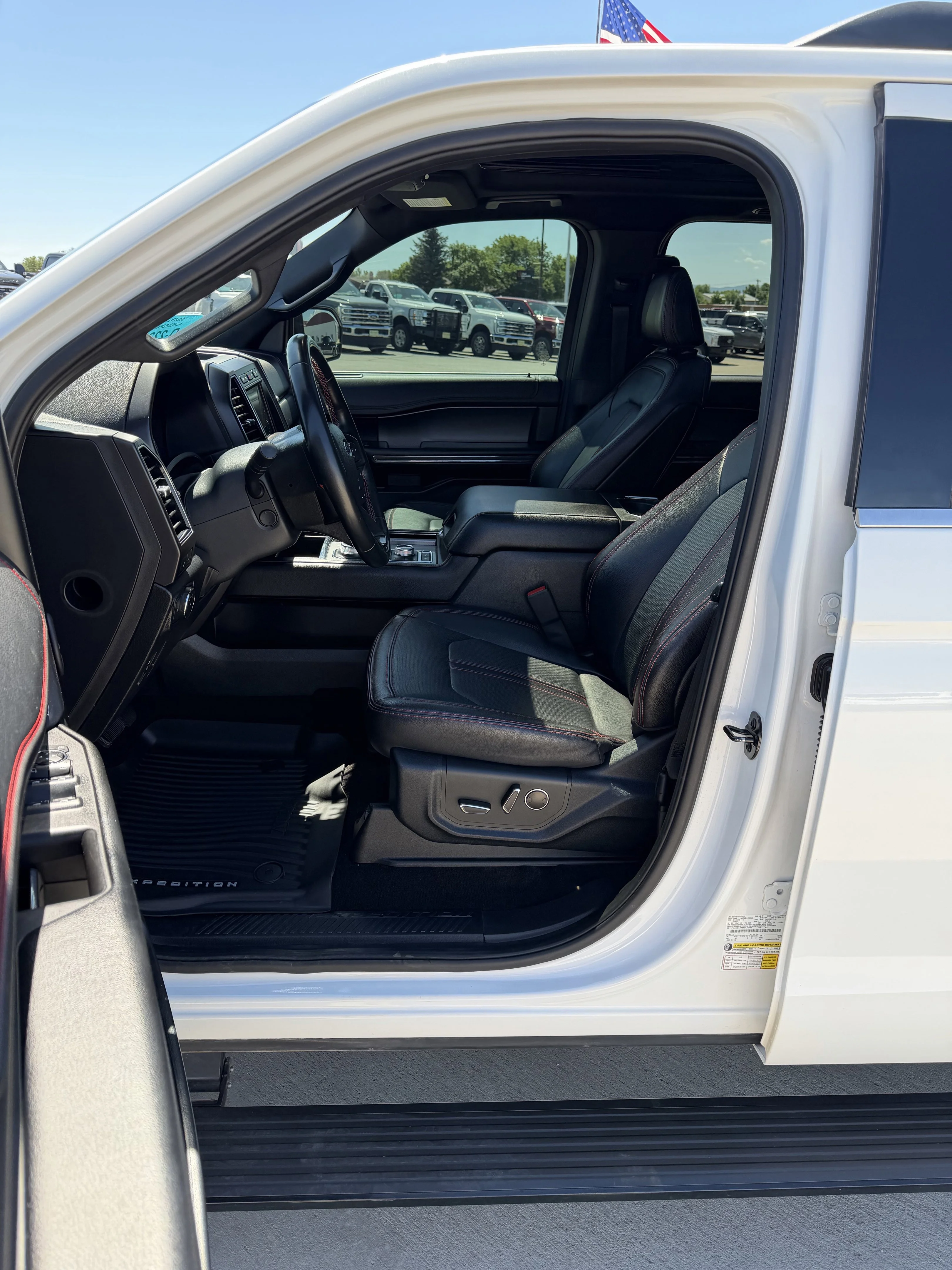 Used 2021 White Ford Limited image 13