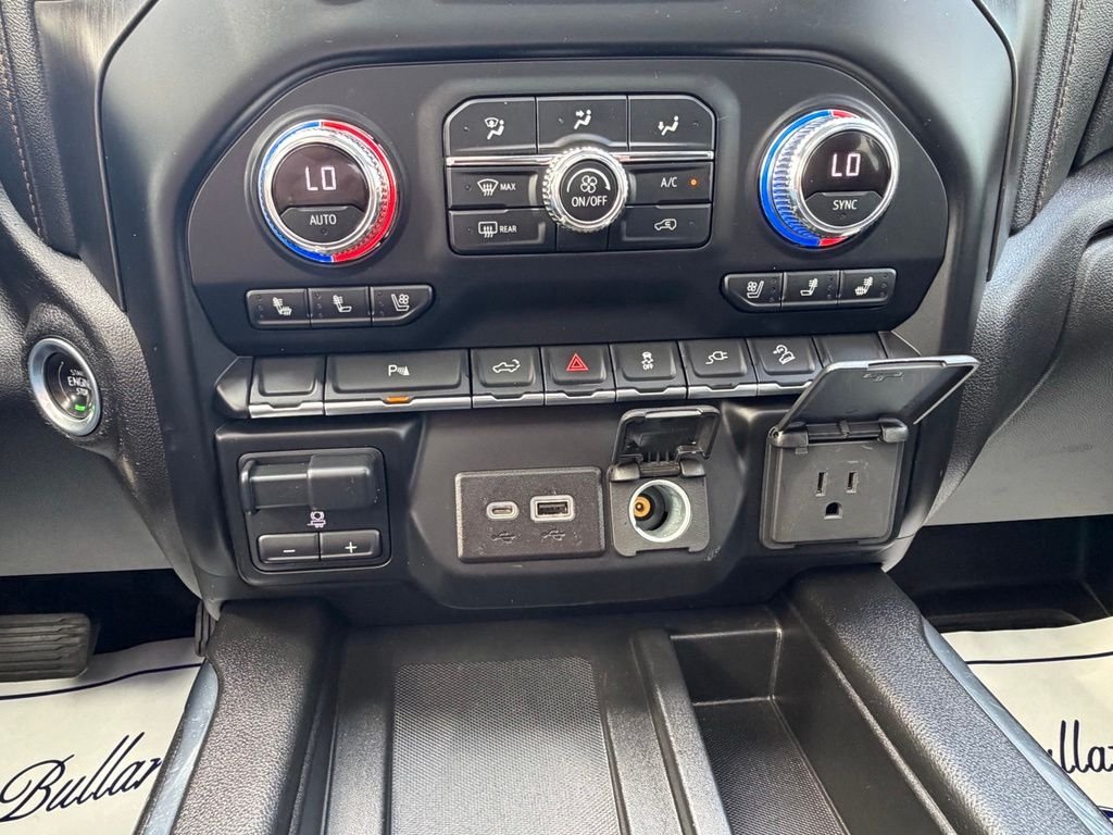 Used 2022 White GMC AT4 image 7