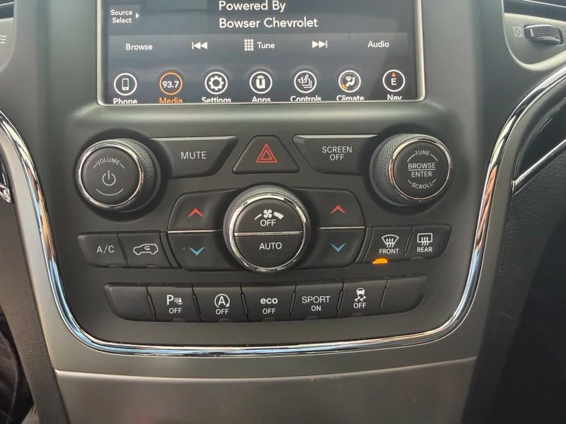 Used 2018 Black Jeep Trailhawk image 13