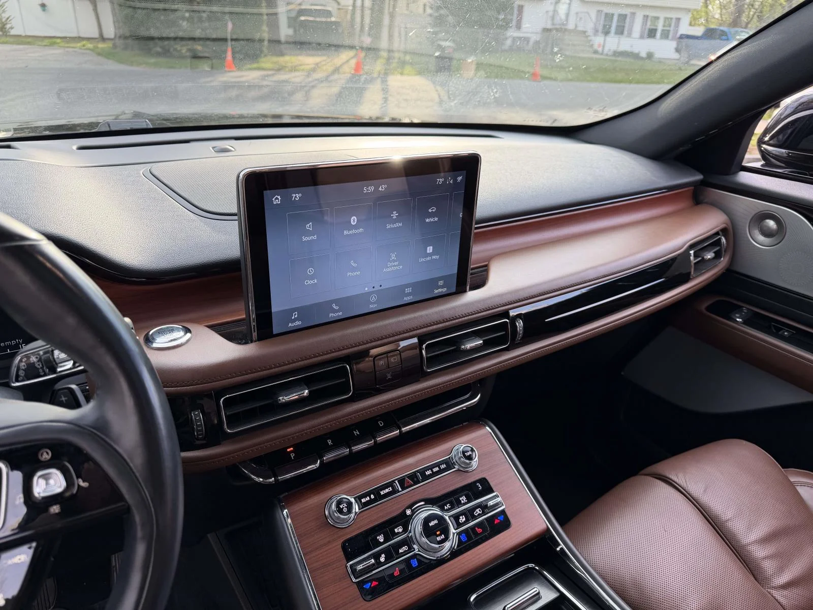 Used 2020 Black Lincoln Reserve image 23