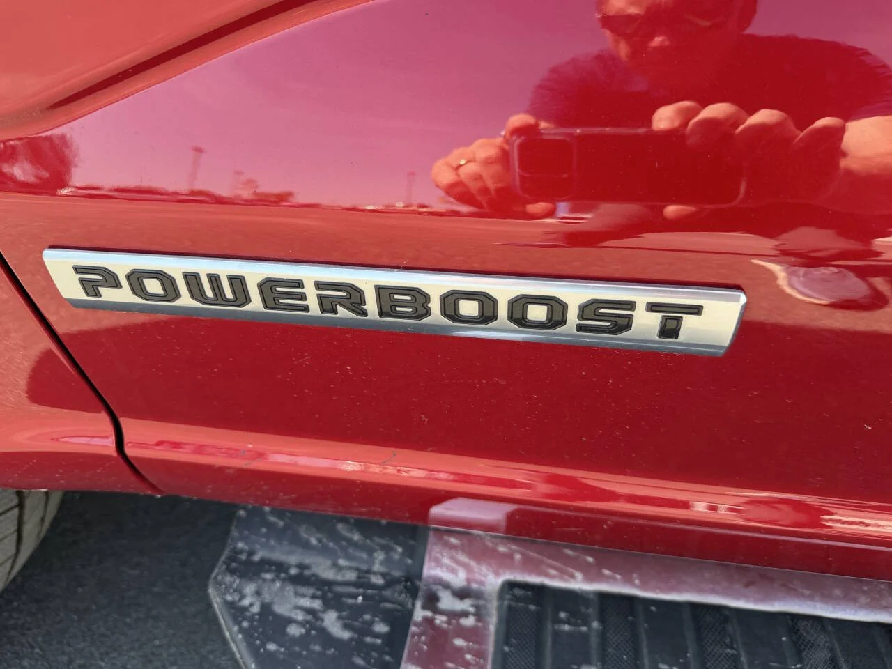 Certified Used 2023 Red Ford Lariat 4x4 4dr SuperCrew 5.5 ft. SB image 16