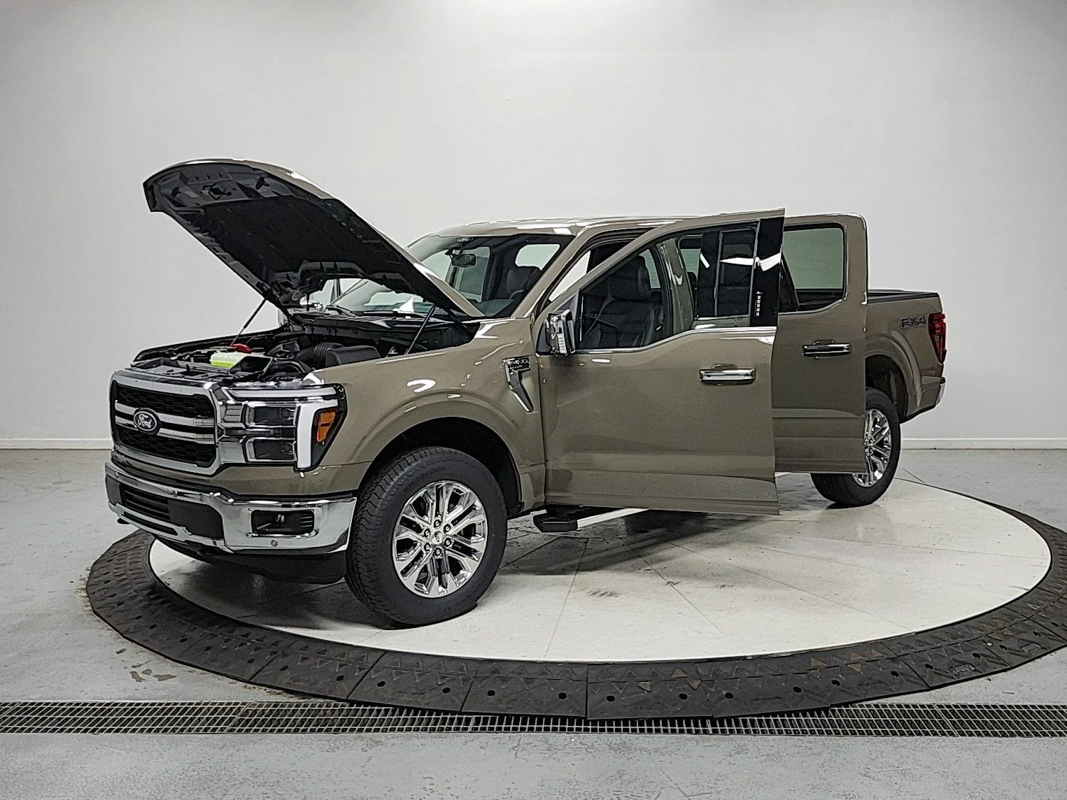 New 2026 Gray Ford Lariat image 11