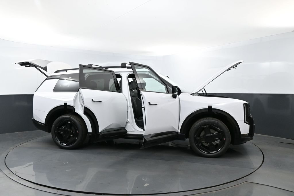New 2027 Glacial White Pearl Kia X-LINE SX image 32