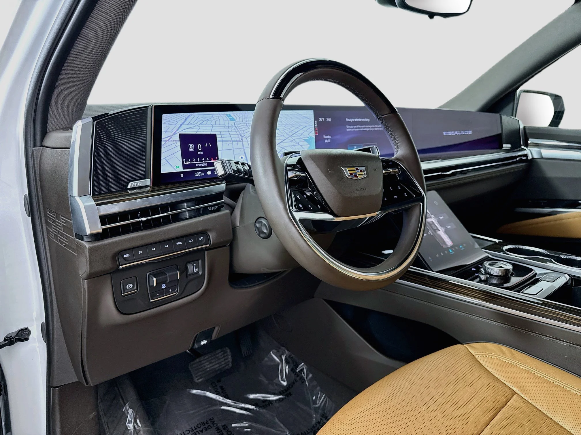 Used 2025 Crystal White Tricoat Cadillac Premium Luxury image 11