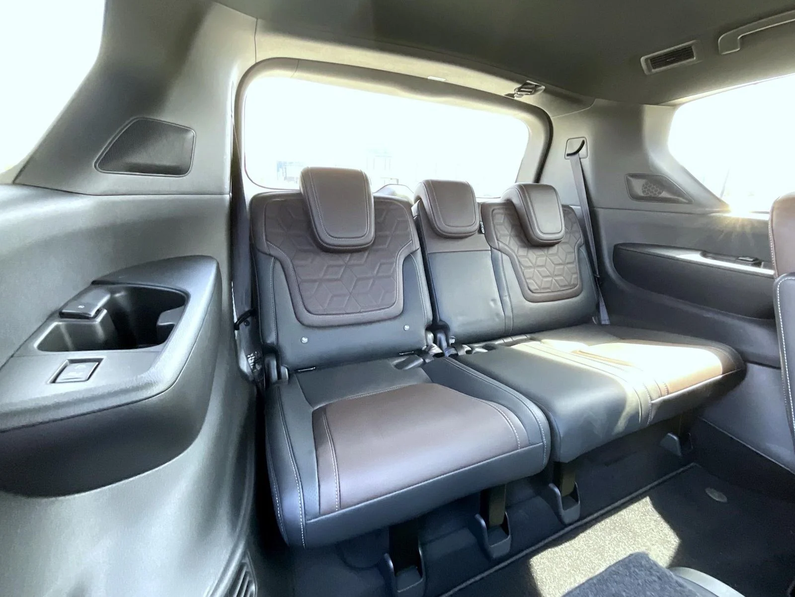 Used 2025 Black Nissan Platinum Reserve image 22