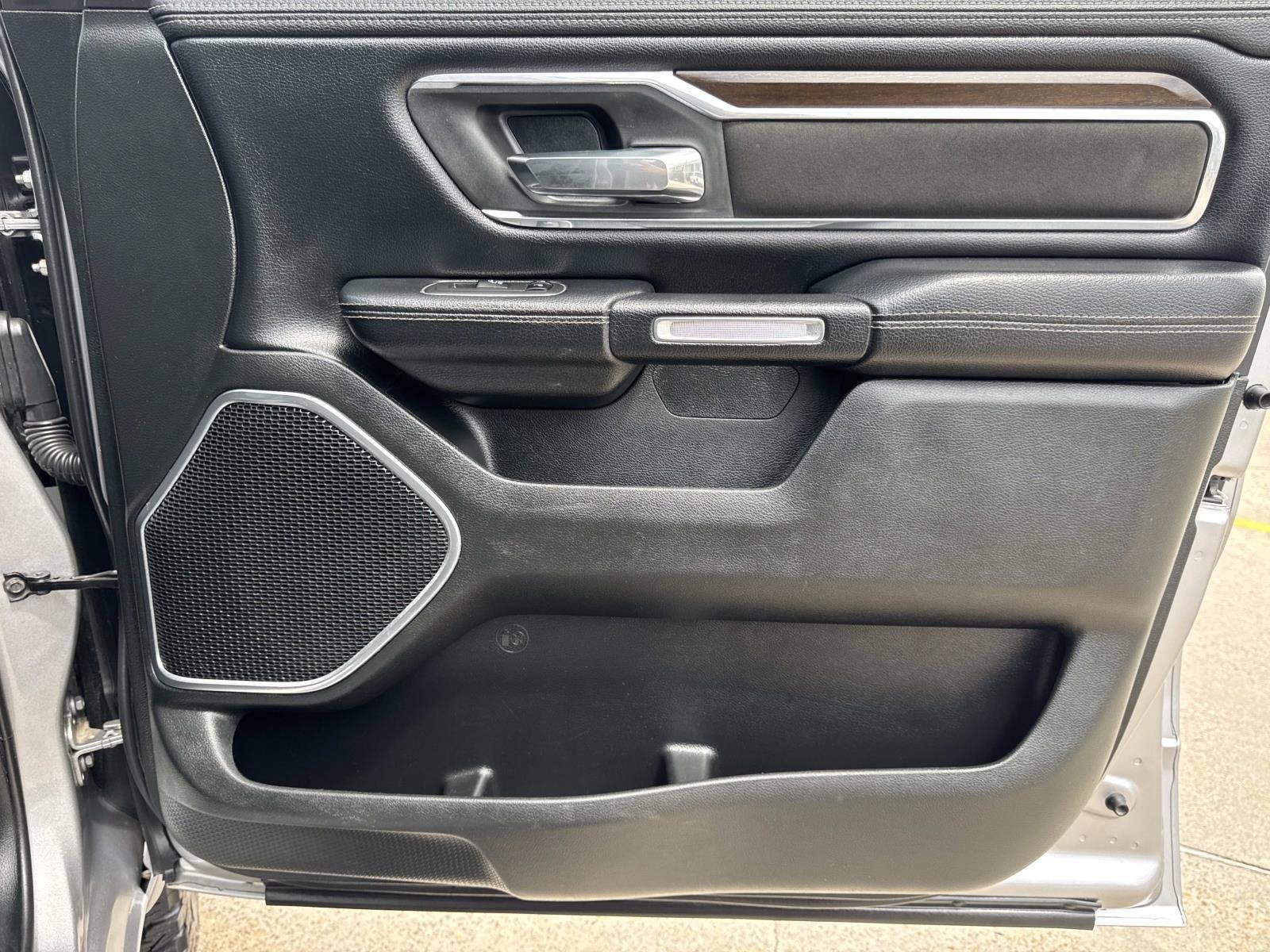 Used 2021 Billet Silver Metallic Clearcoat Ram Laramie image 14