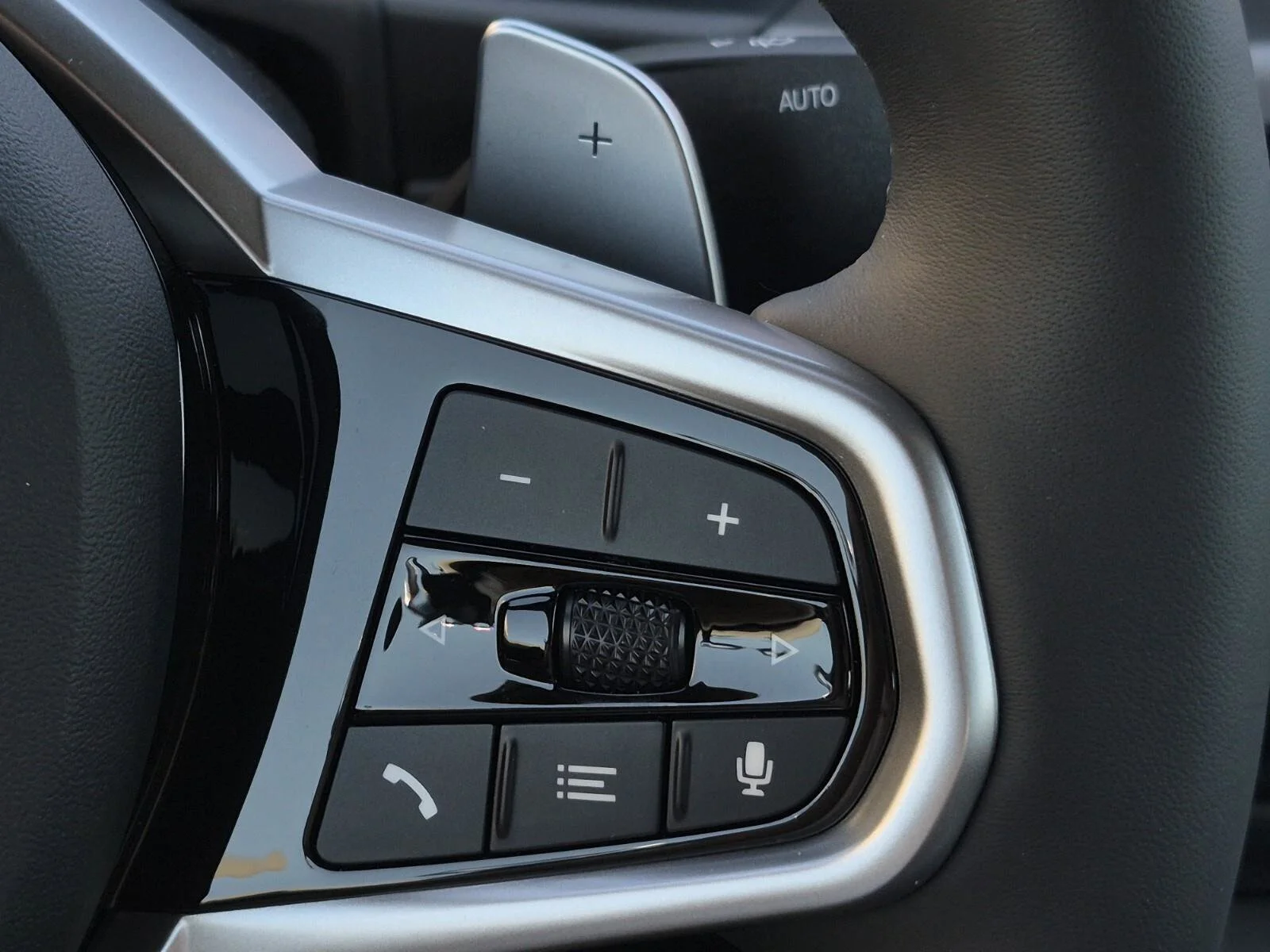 New 2026 Black Sapphire Metallic BMW 430i xDrive image 24