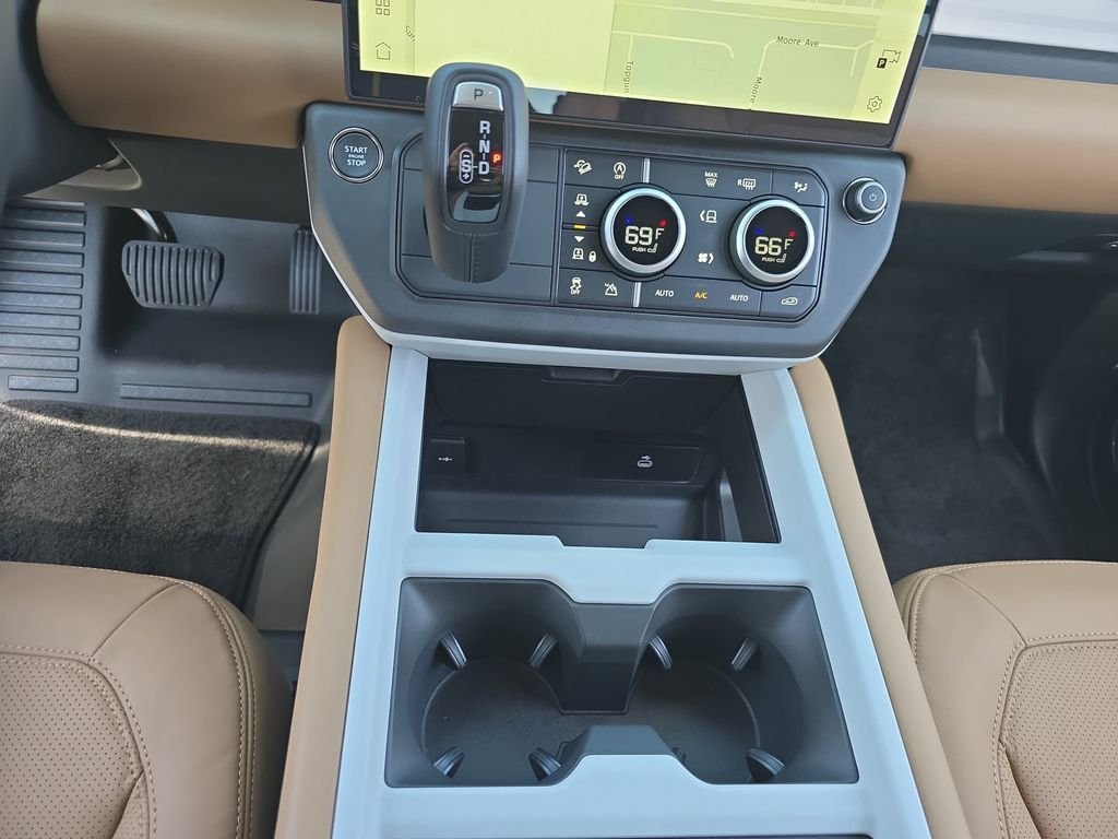 New 2026 Woolstone Green LAND ROVER S image 26