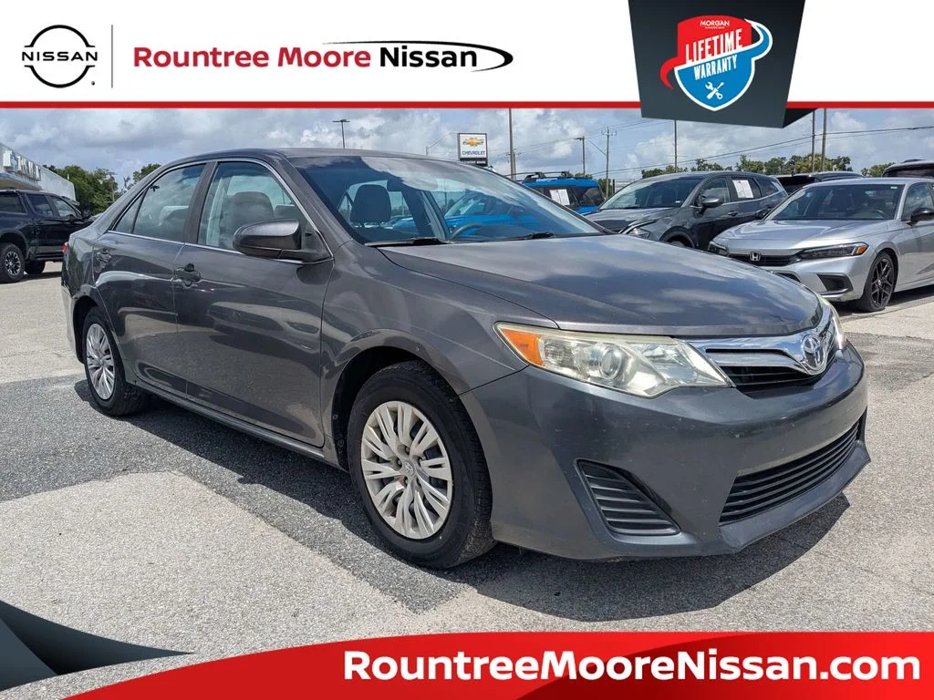 2013 Toyota Camry 2.5 Auto LE's photo