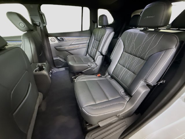 Used 2025 White Frost Tricoat Buick Avenir image 26