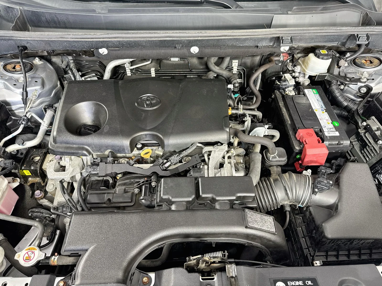 Certified Used 2020 Silver Toyota XLE image 30