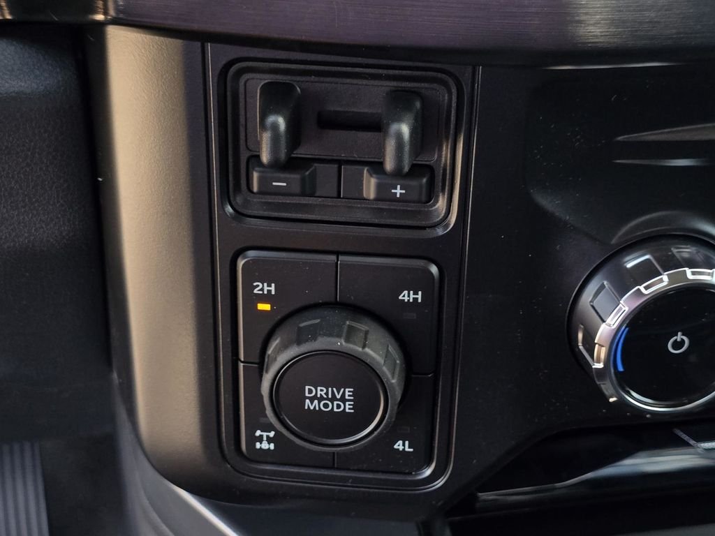 New 2026 Agate Black Metallic Ford F-250® Lariat® image 23