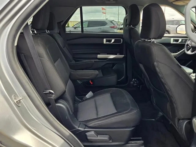 Used 2023 Silver Ford XLT image 17