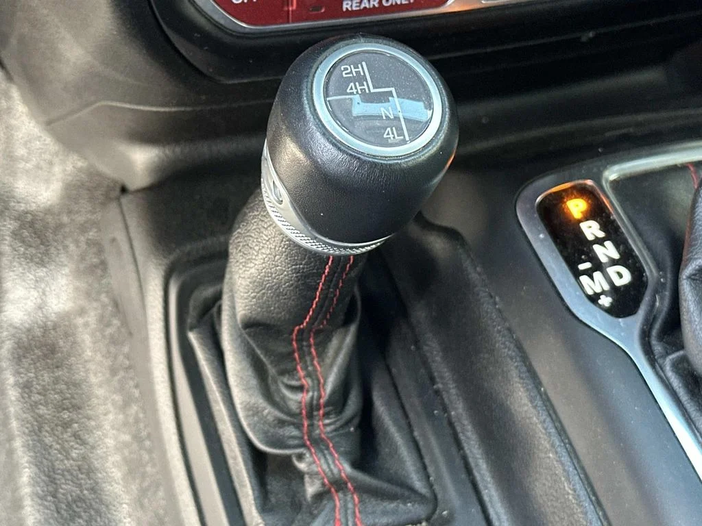 Used 2022 Blue Jeep Unlimited Rubicon image 25