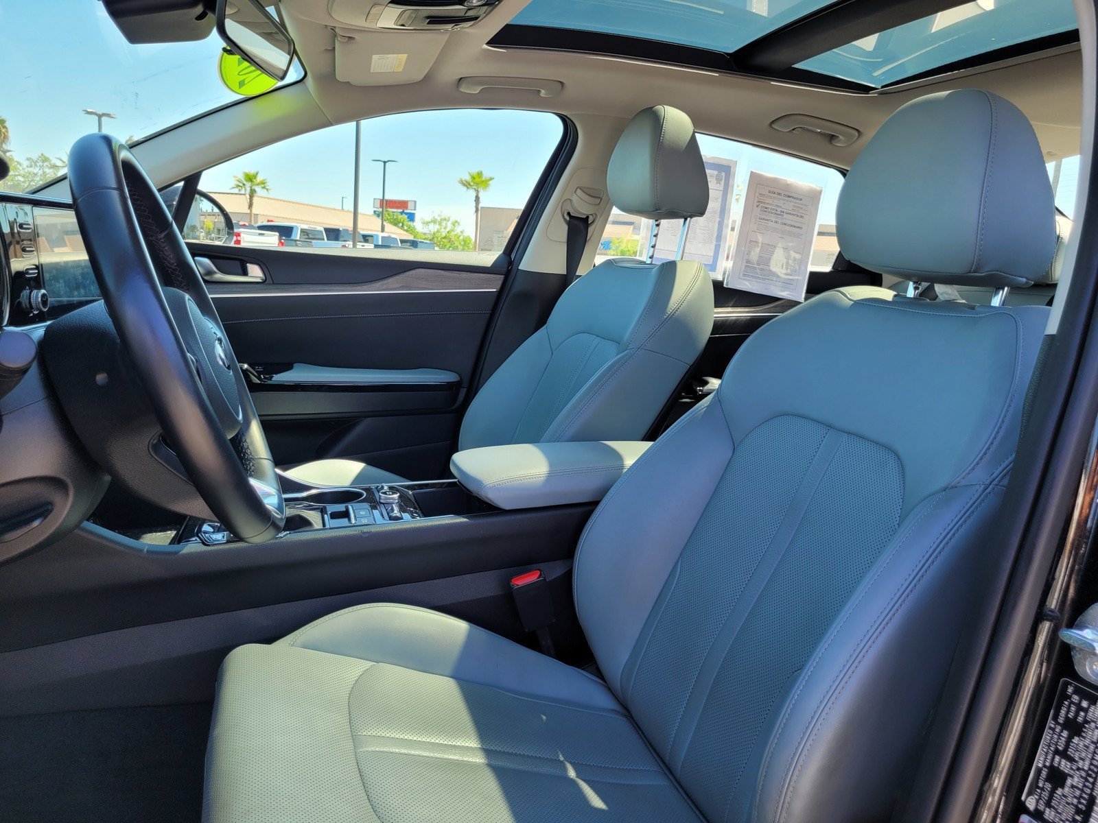 2021 Kia K5 EX - Photo 11