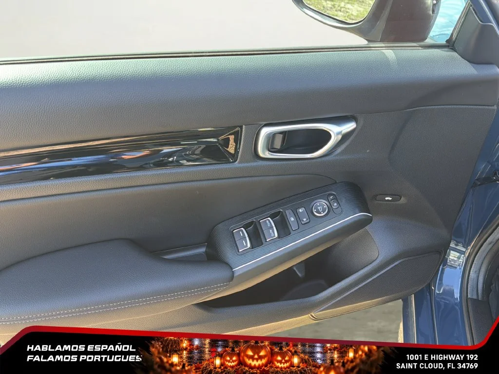 2025 Honda Civic Sport Touring - Photo 11