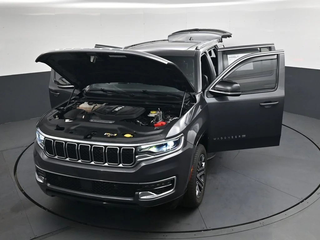 Used 2024 Gray Jeep Base image 53