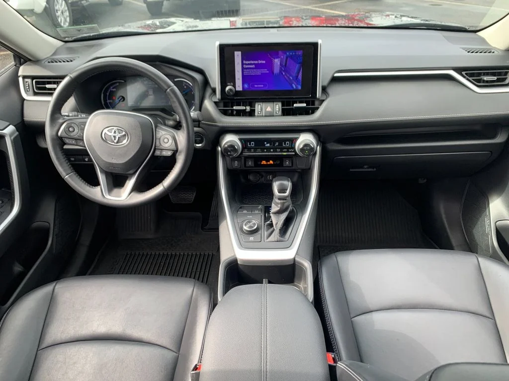 Used 2023 Black Toyota XLE Premium image 16