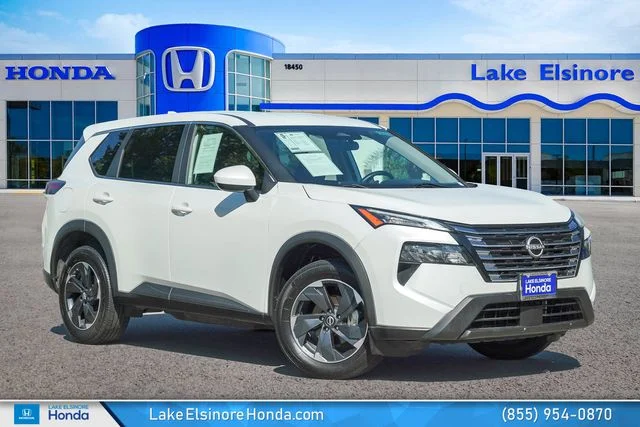 Used 2024 White Pearl Nissan SV image 1