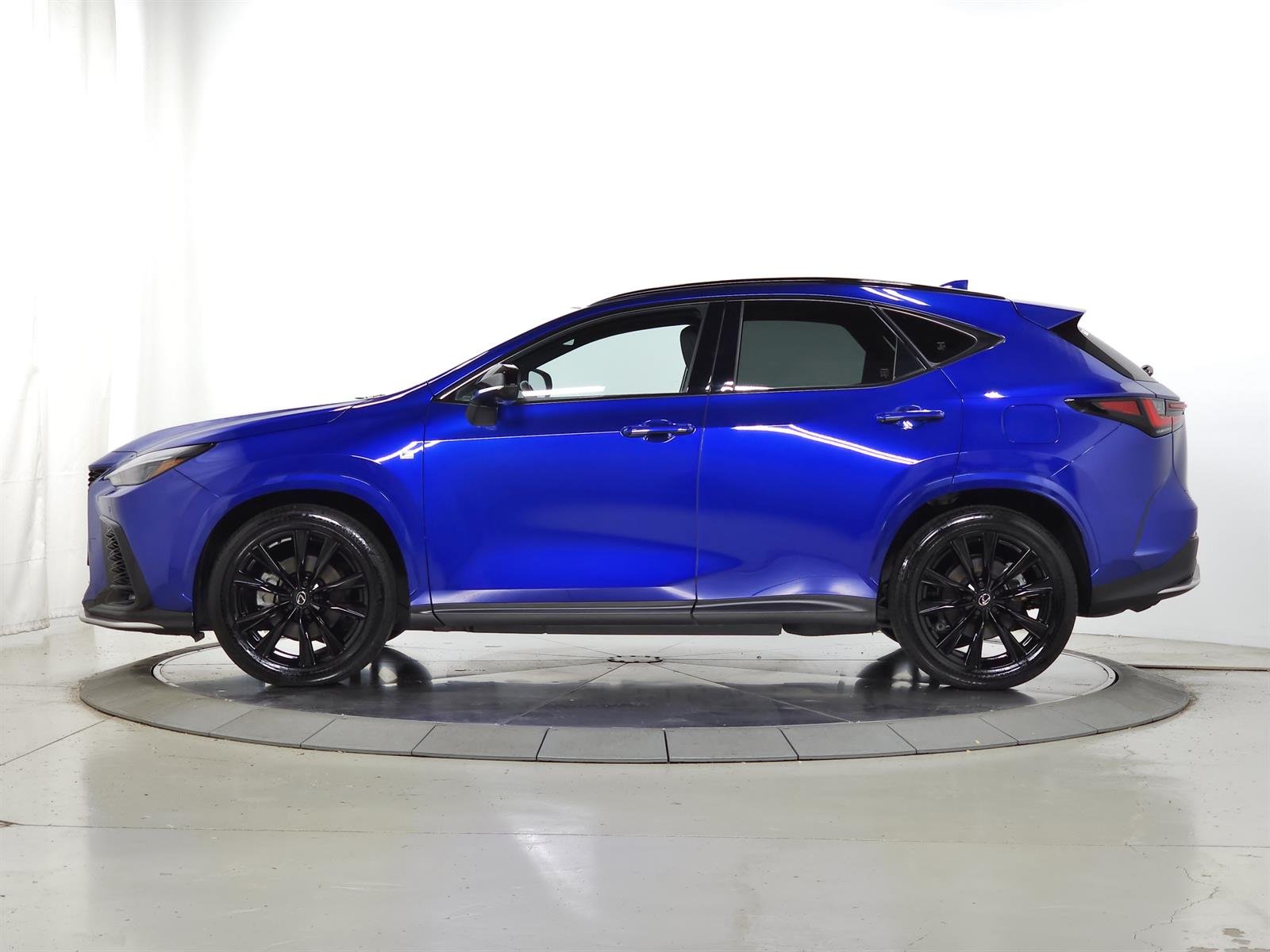 Certified Used 2025 Blue Lexus F SPORT Handling image 5