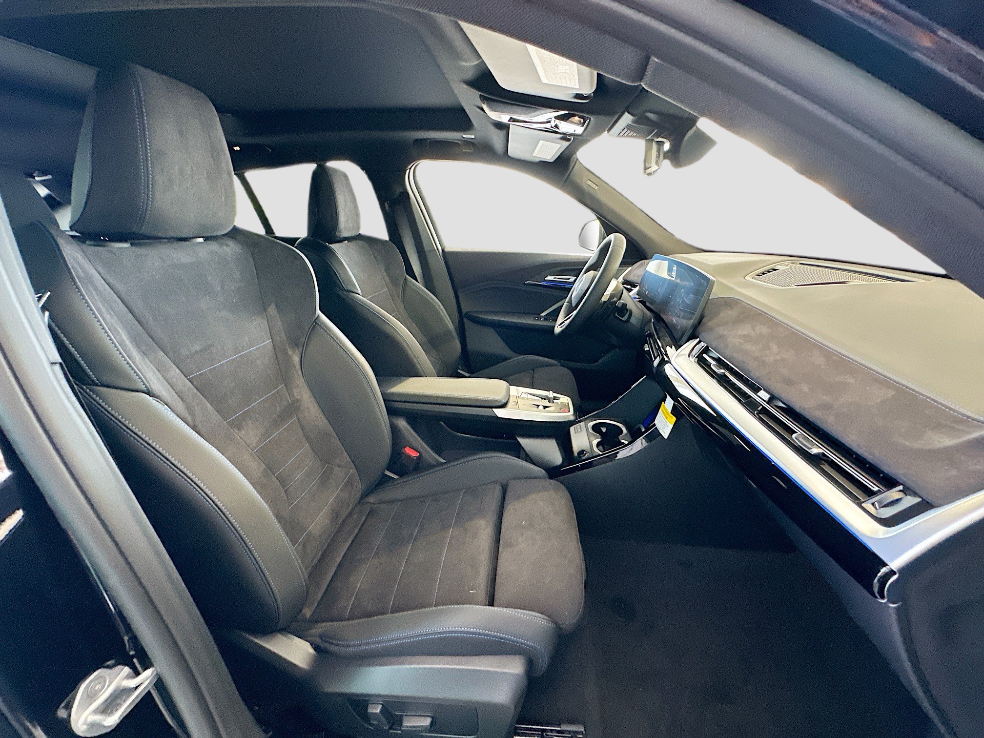 New 2026 Black Sapphire Metallic BMW xDrive28i image 21
