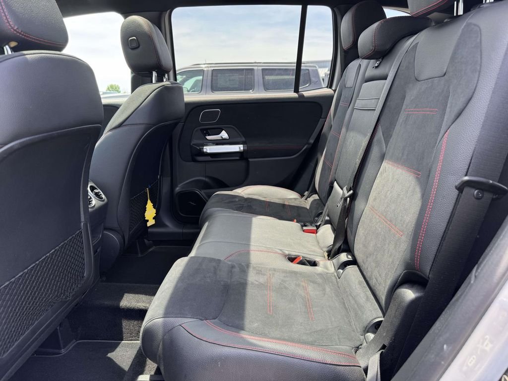 Used 2020 Gray Mercedes-Benz GLB 250 image 15
