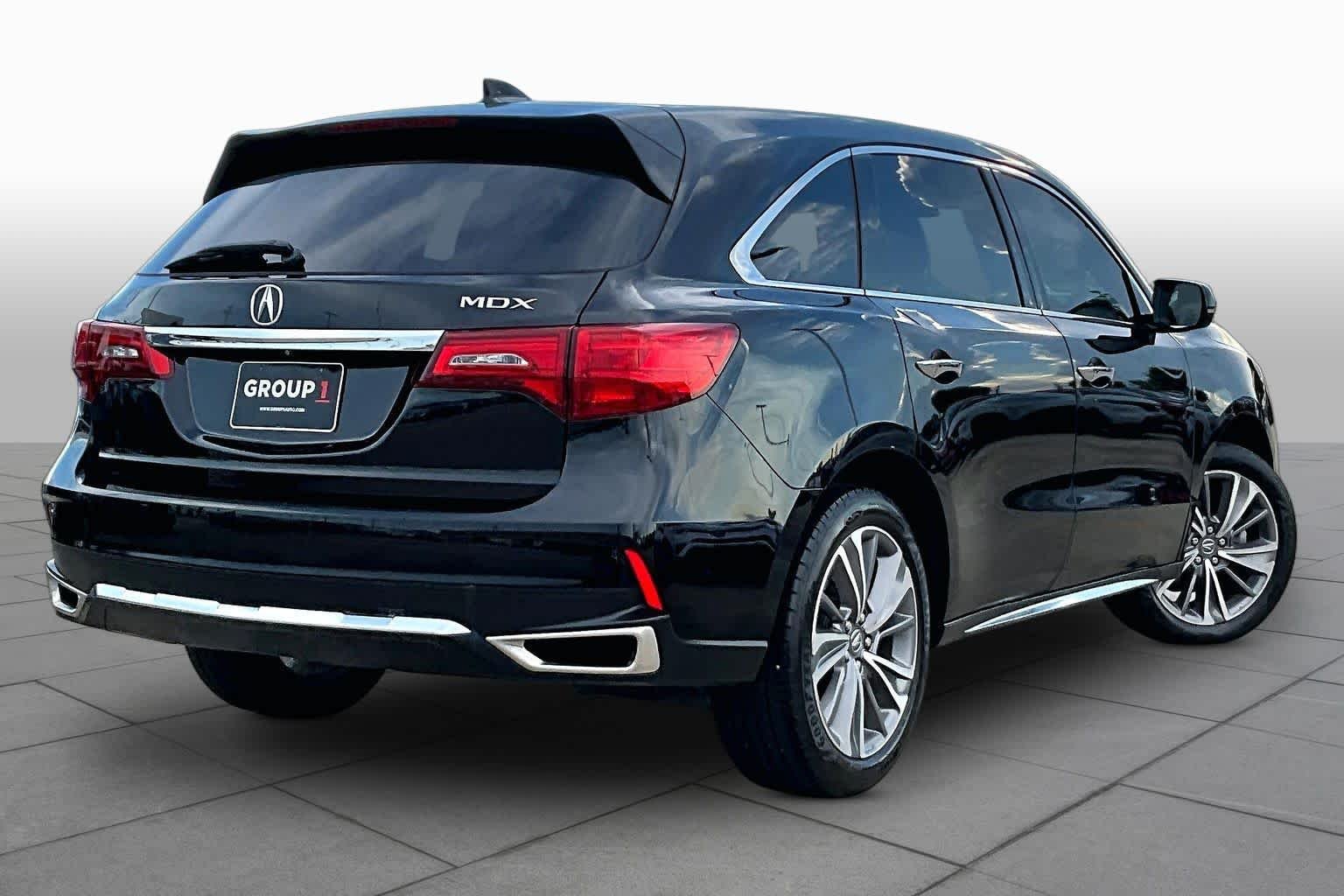 Used 2018 Crystal Black Pearl Acura w/Technology Pkg image 13