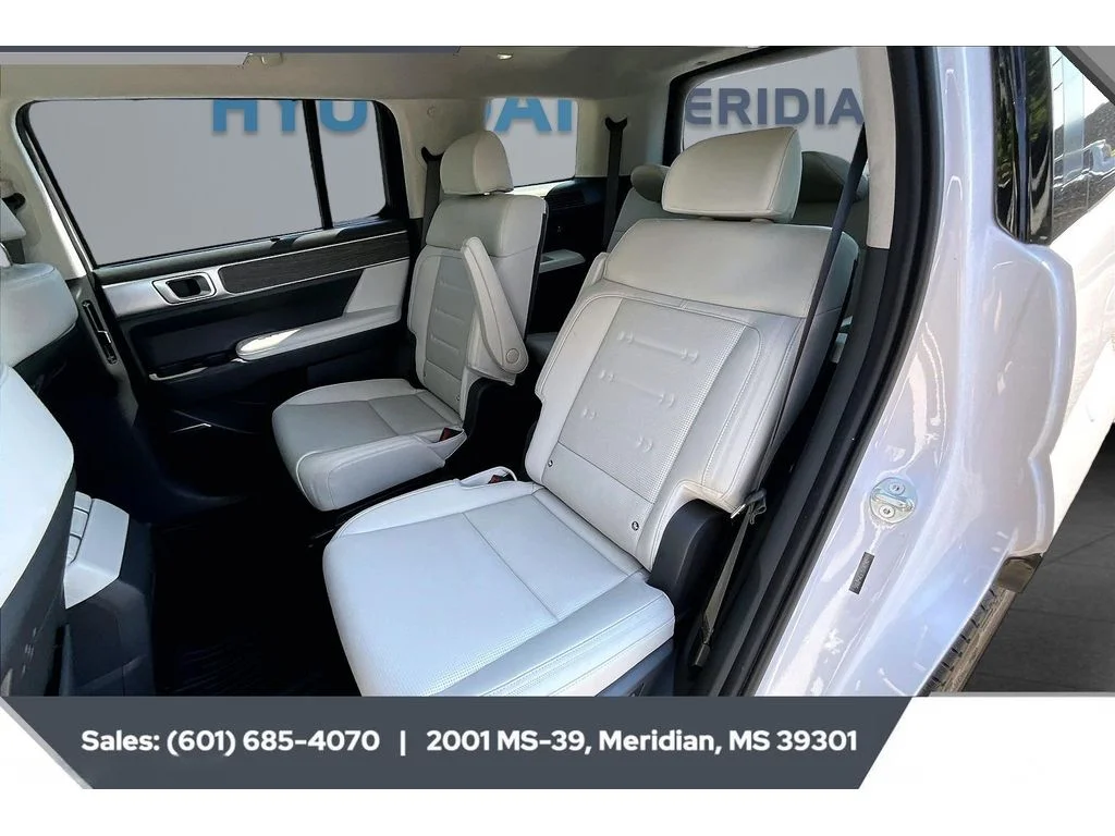 Used 2025 Serenity White Hyundai Calligraphy image 19