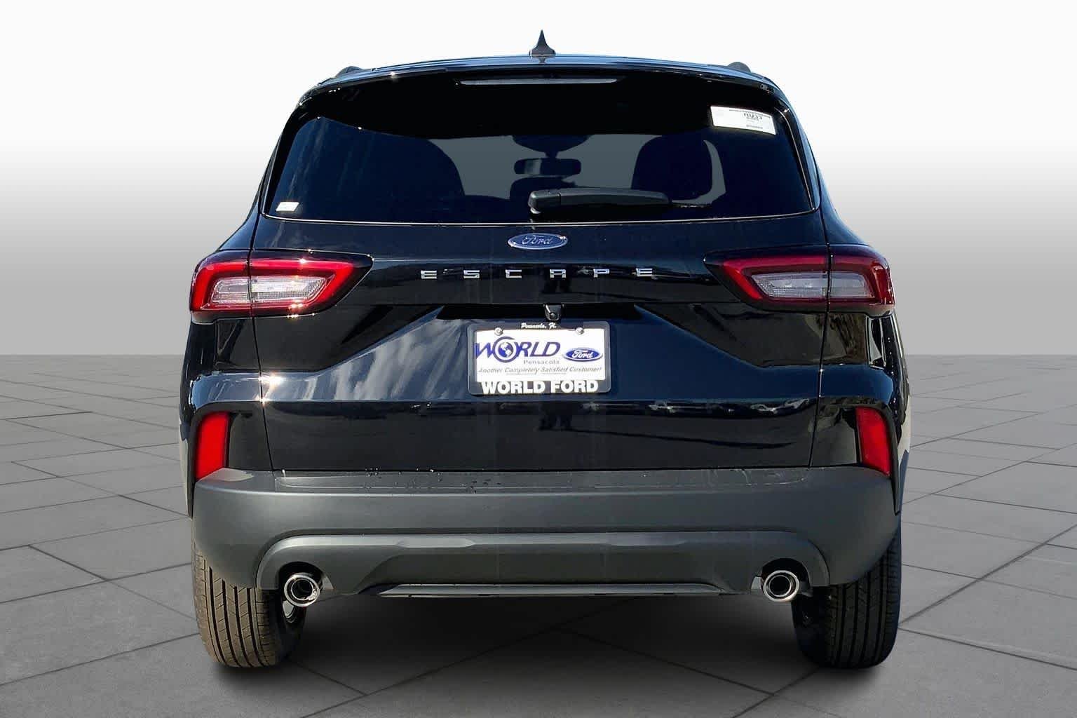 New 2026 Agate Black Metallic Ford ST-Line image 4