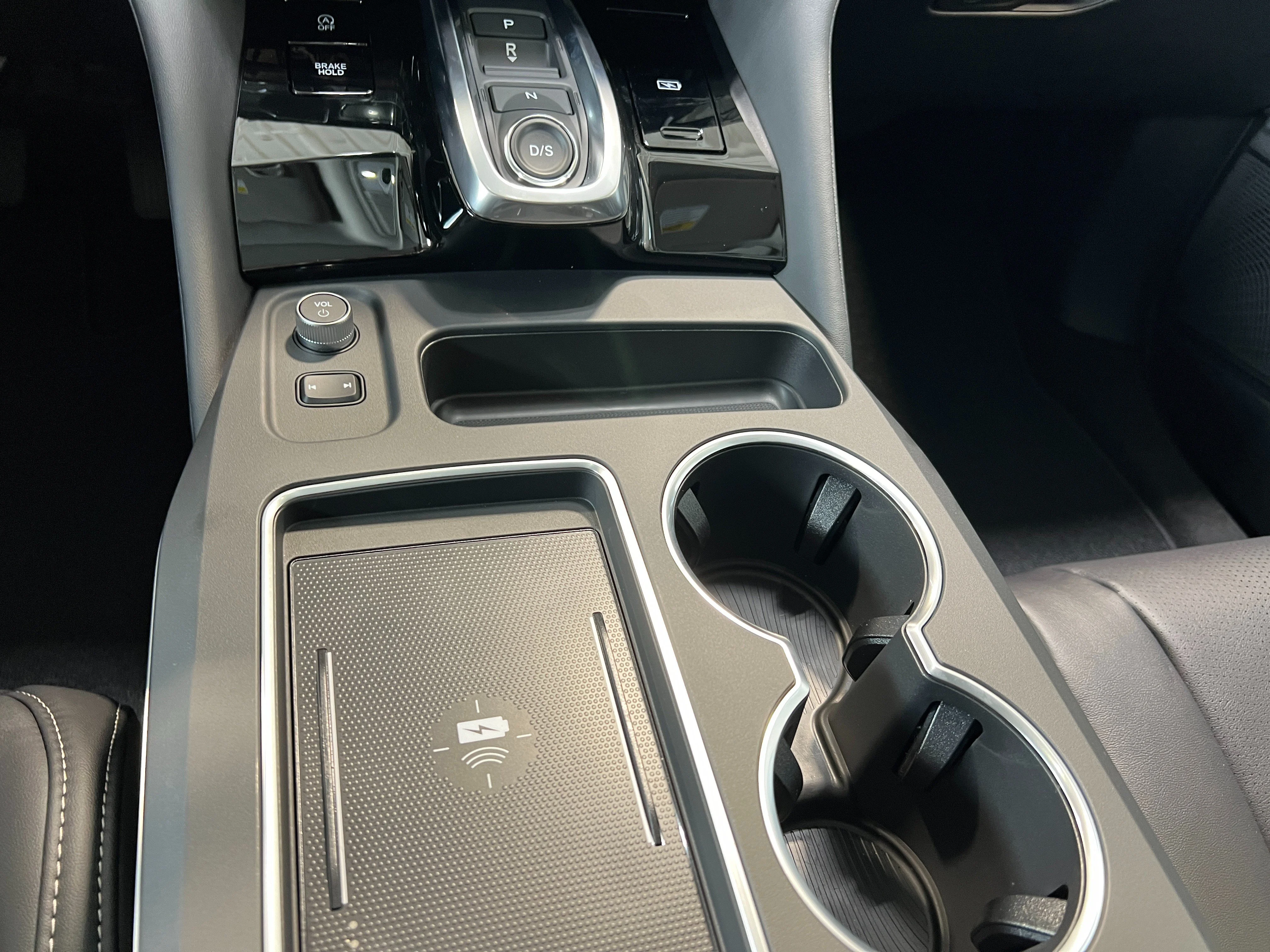 New 2026 Platinum White Pearl Acura w/Technology Package image 24