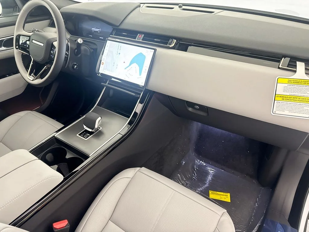 New 2026 Fuji White Land Rover S image 30