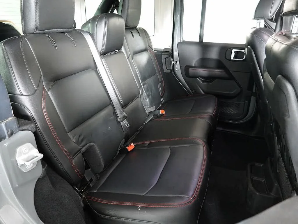 Certified Used 2021 Gray Jeep Unlimited Rubicon image 16