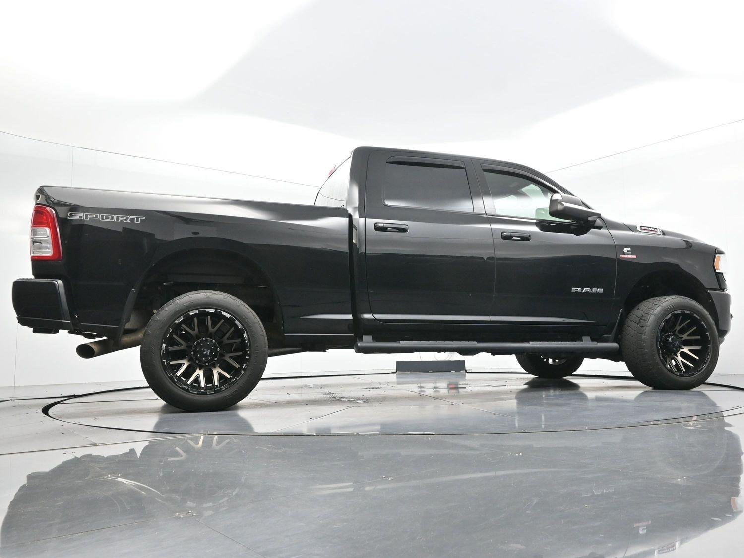 Used 2022 Diamond Black Crystal Pearlcoat Ram Big Horn image 49