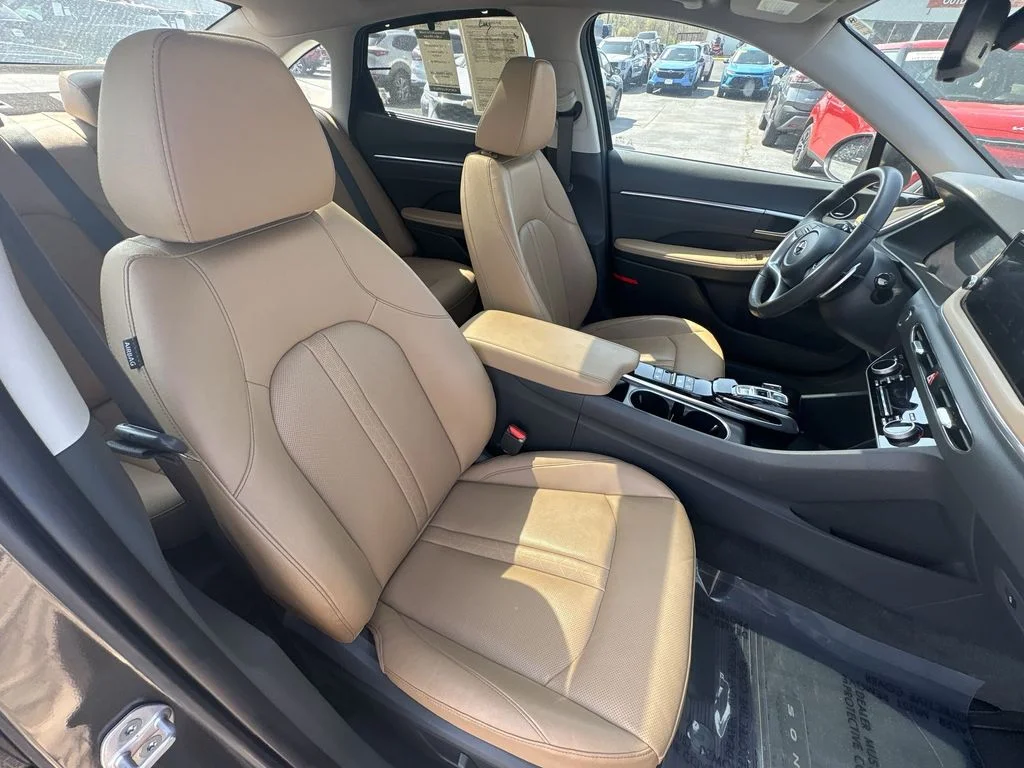 Used 2023 Gray Hyundai Limited image 25