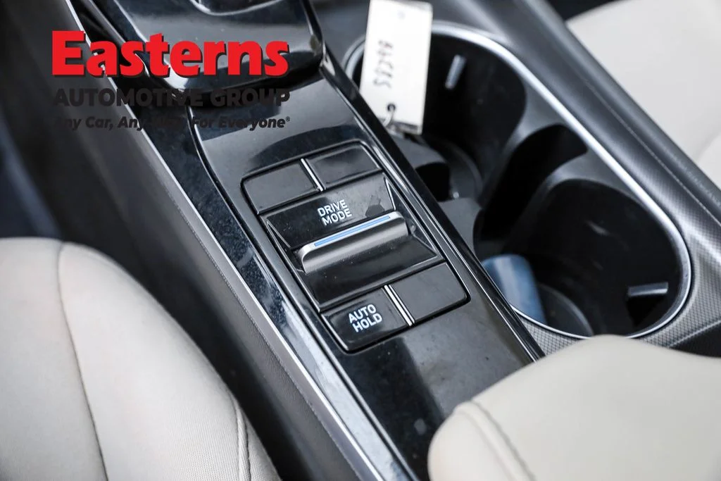 Used 2023 Gray Hyundai SEL image 23