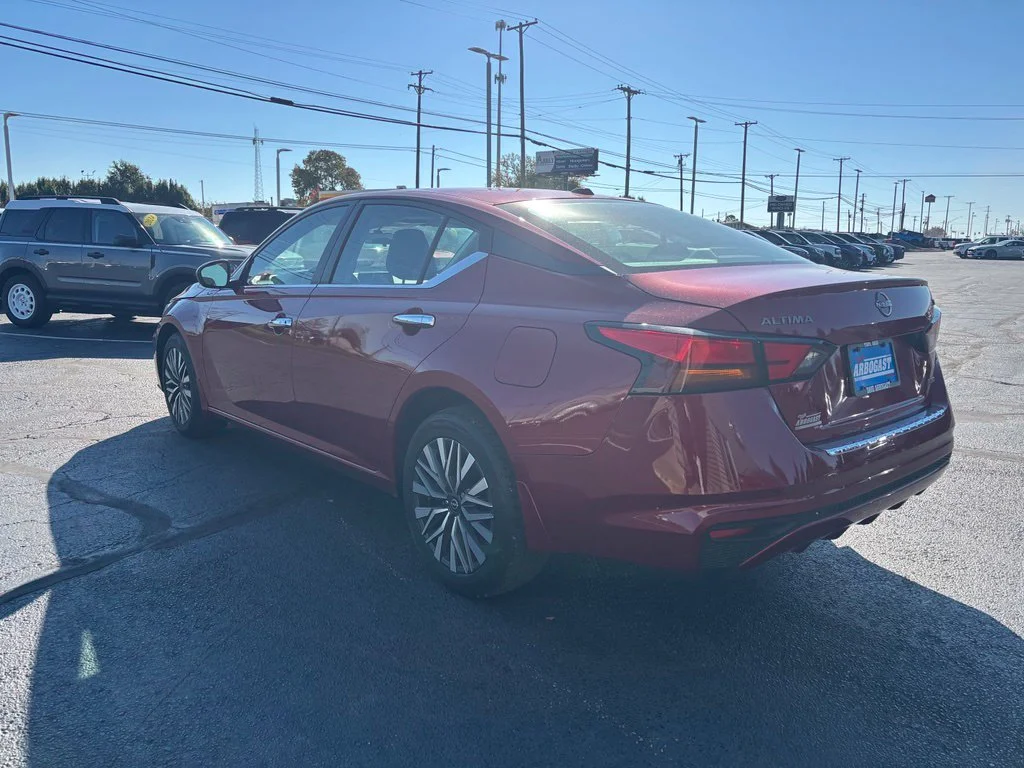 Certified Used 2023 Red Nissan 2.5 SV image 7