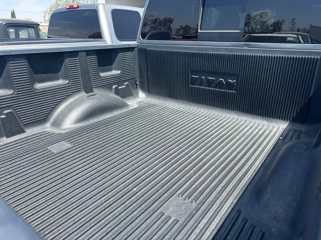 Used 2019 Gray Nissan SV image 5