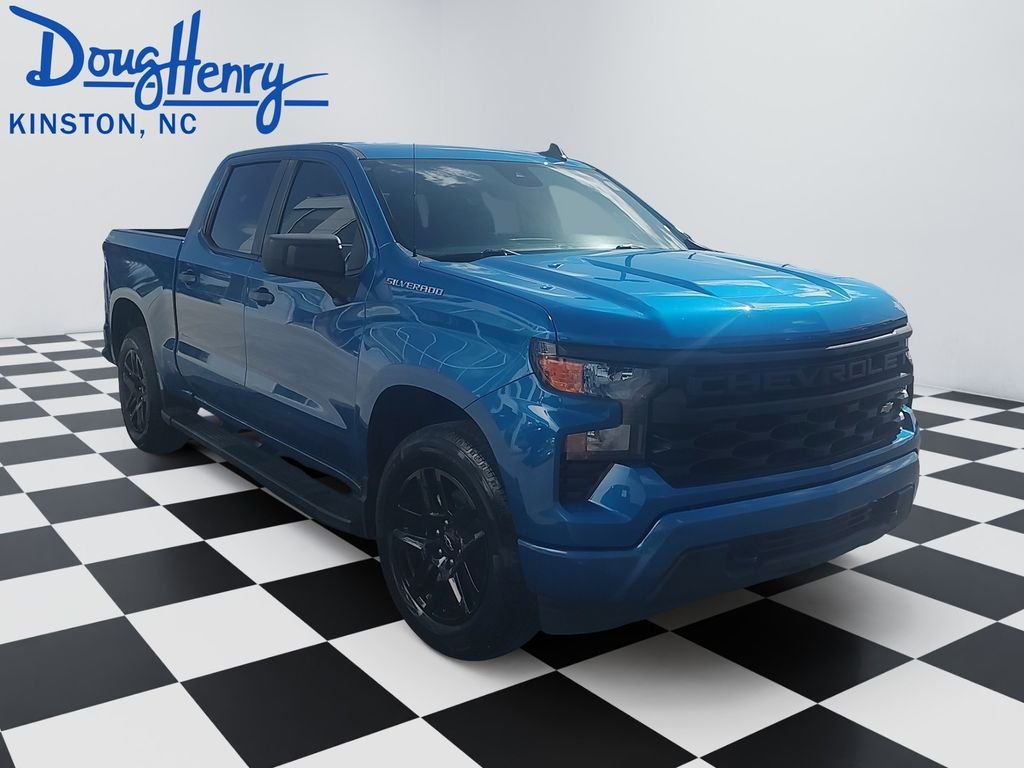 Used 2023 Blue Chevrolet Custom image 7