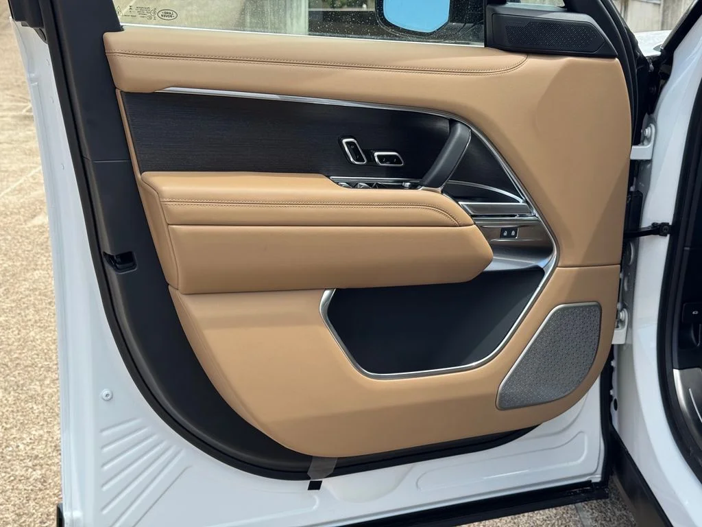 New 2026 White Land Rover Autobiography image 16