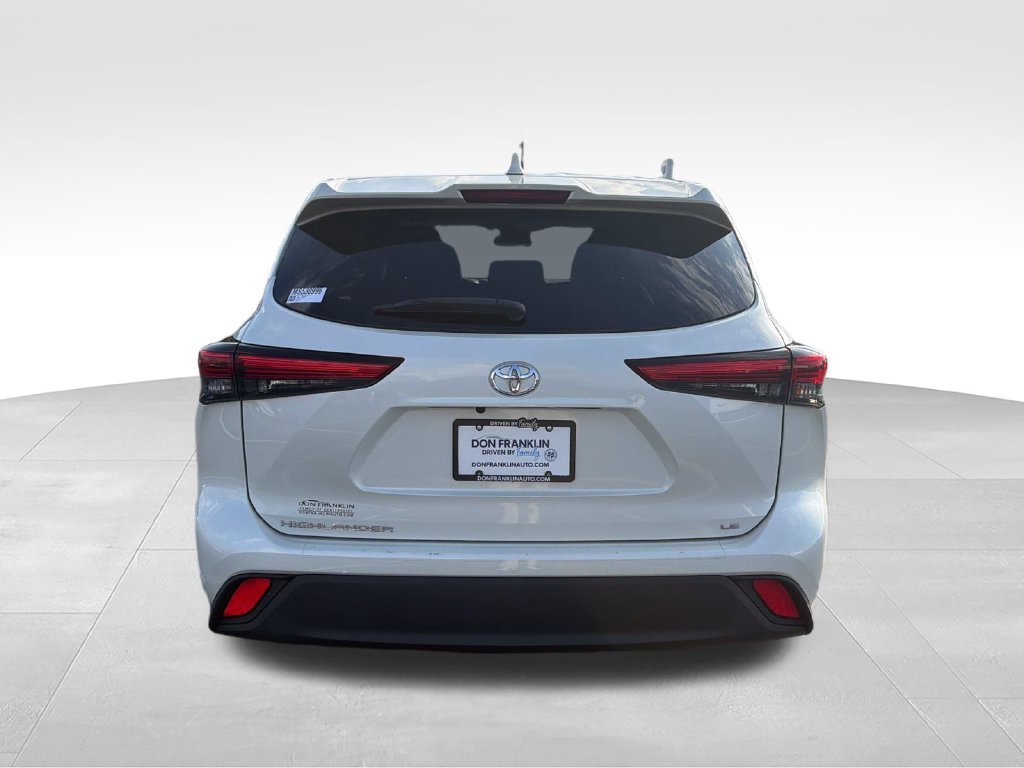 Used 2021 White Toyota LE image 4