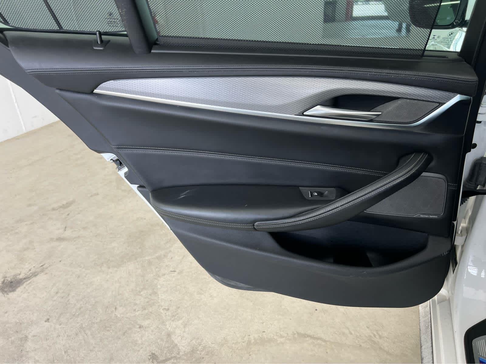 2018 BMW 5 Series M550i - Photo 24