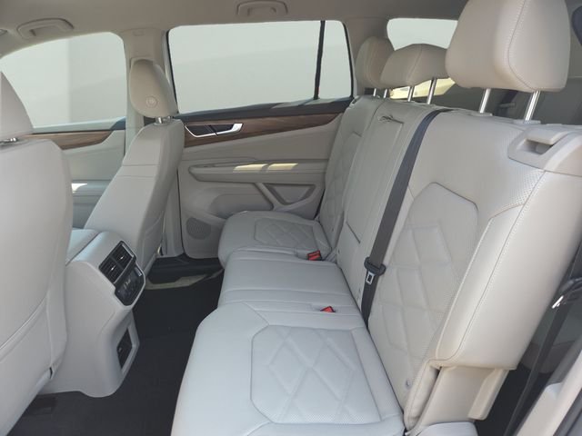 New 2026 White/off-white Volkswagen 2.0T SE image 15
